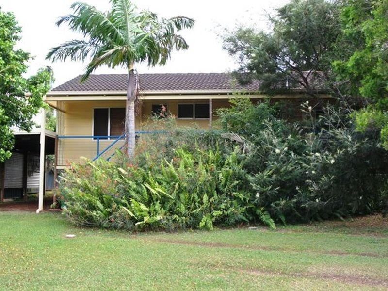 112 Western Road, Macleay Island QLD 4184