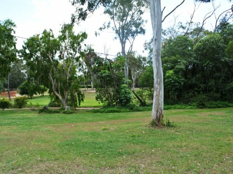 14 Gordon Road, Macleay Island QLD 4184