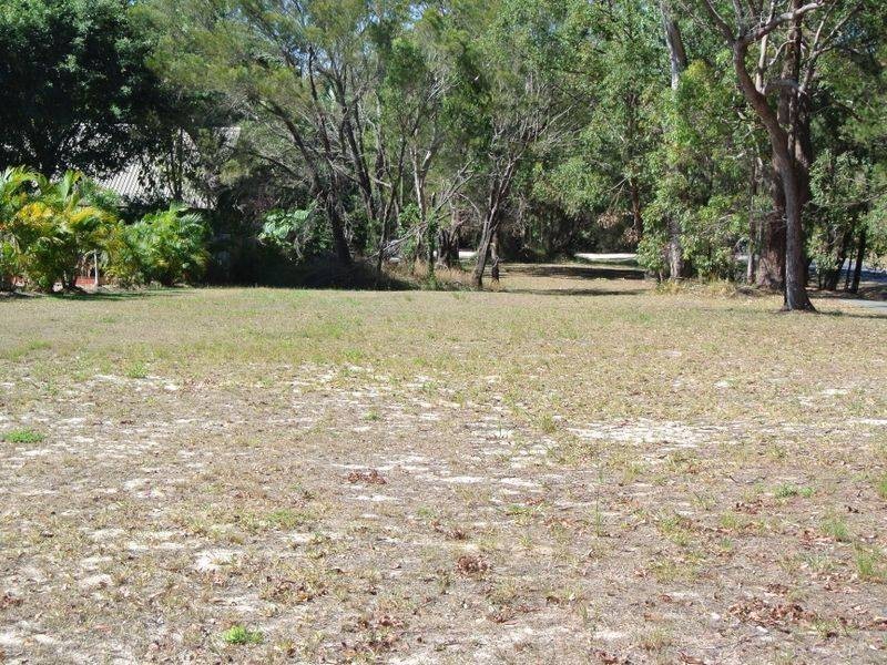 10 Attunga Street, Macleay Island QLD 4184