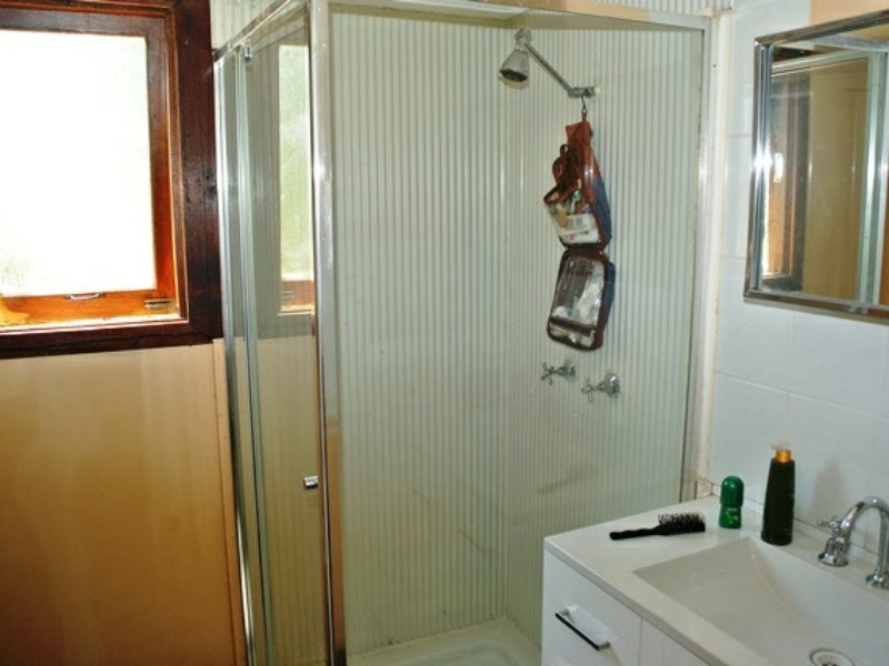 18-20 Mel Street, Macleay Island QLD 4184