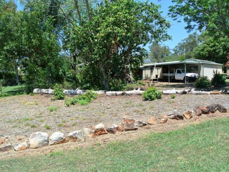 18-20 Mel Street, Macleay Island QLD 4184