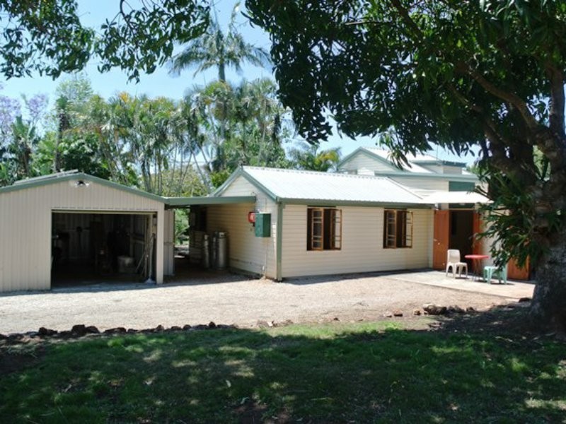 18-20 Mel Street, Macleay Island QLD 4184