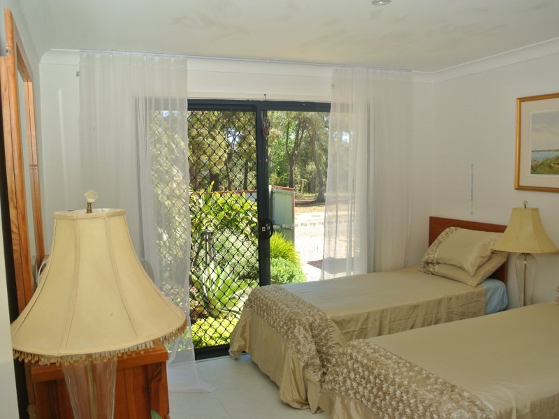 7 Leanne Street, Macleay Island QLD 4184
