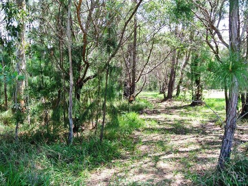 237 High Central Rd, Macleay Island QLD 4184