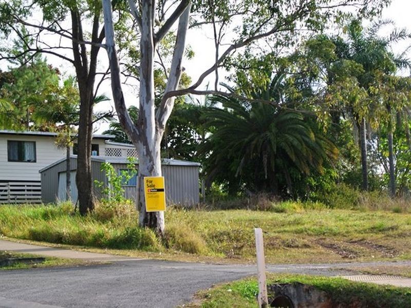2 Frenchem Terrace, Macleay Island QLD 4184