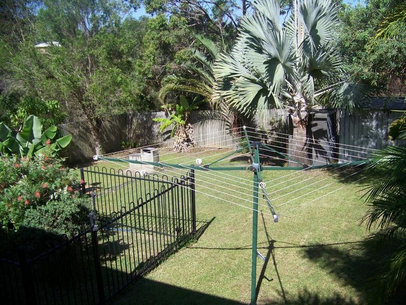 22 Ashton Street, Macleay Island QLD 4184