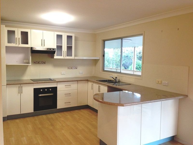 18 Hastings Terrace, Macleay Island QLD 4184