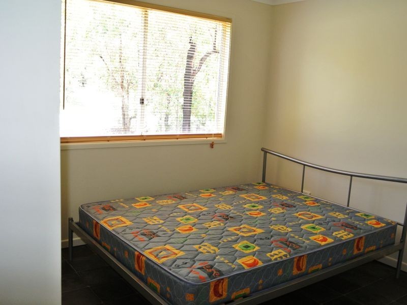 18 Hastings Terrace, Macleay Island QLD 4184