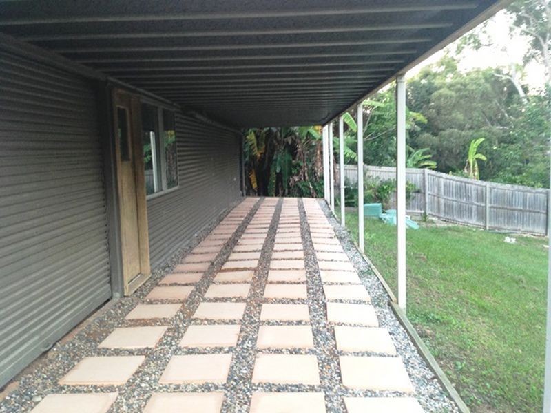 18 Hastings Terrace, Macleay Island QLD 4184