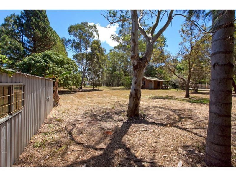 40 Cooee Cre, Macleay Island QLD 4184