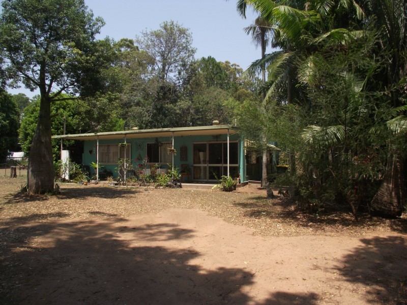 181-183 High Central Road, Macleay Island QLD 4184