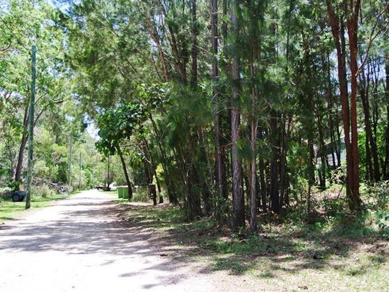 32 Arthur, Macleay Island QLD 4184