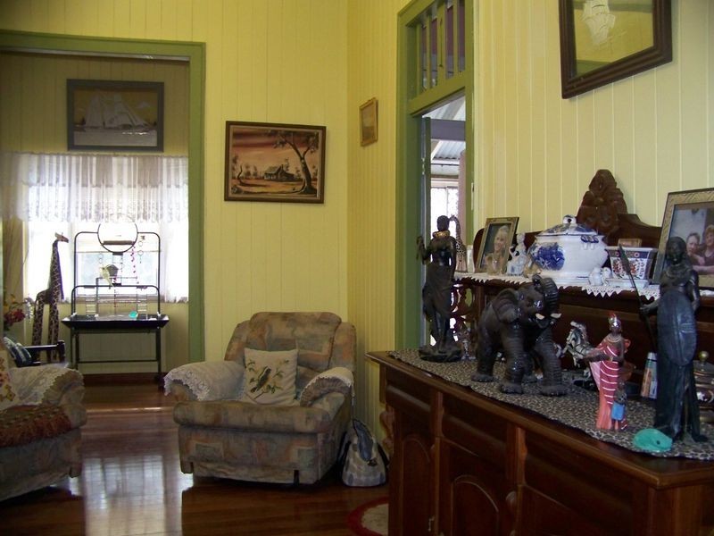 18 Panaroo Street, Macleay Island QLD 4184