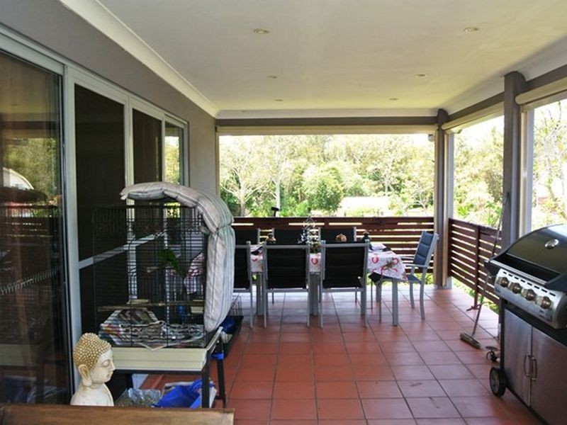 37 Western Road, Macleay Island QLD 4184