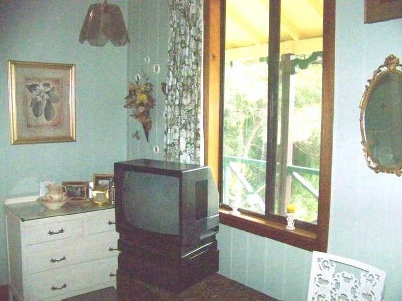 6 Scarborough Terrace, Macleay Island QLD 4184