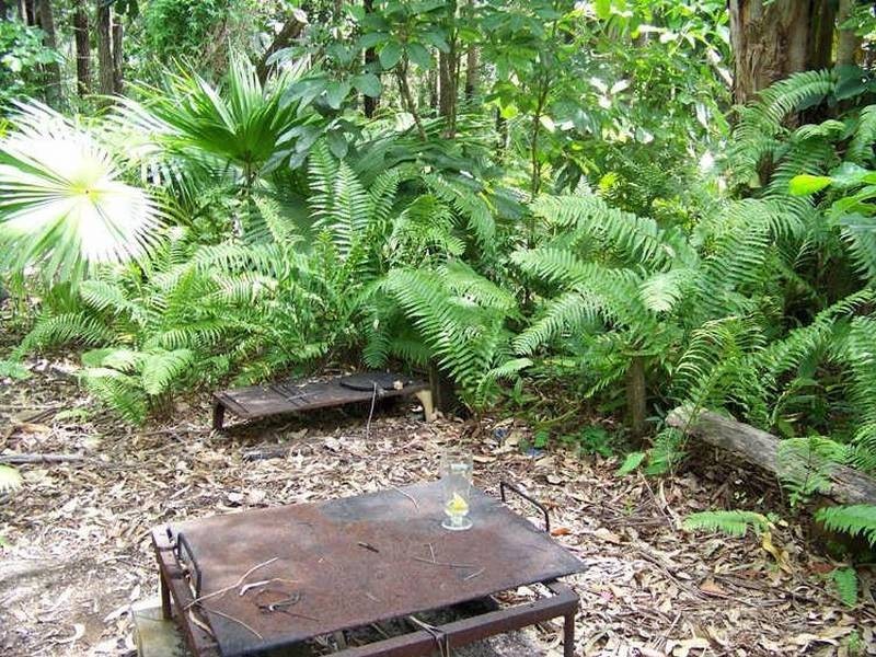 6 Scarborough Terrace, Macleay Island QLD 4184