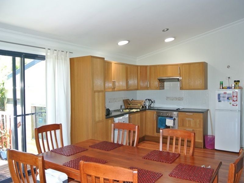 166 Treasure Island Ave, Macleay Island QLD 4184