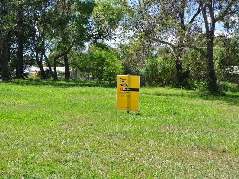 14 Sentosa Tce, Macleay Island QLD 4184