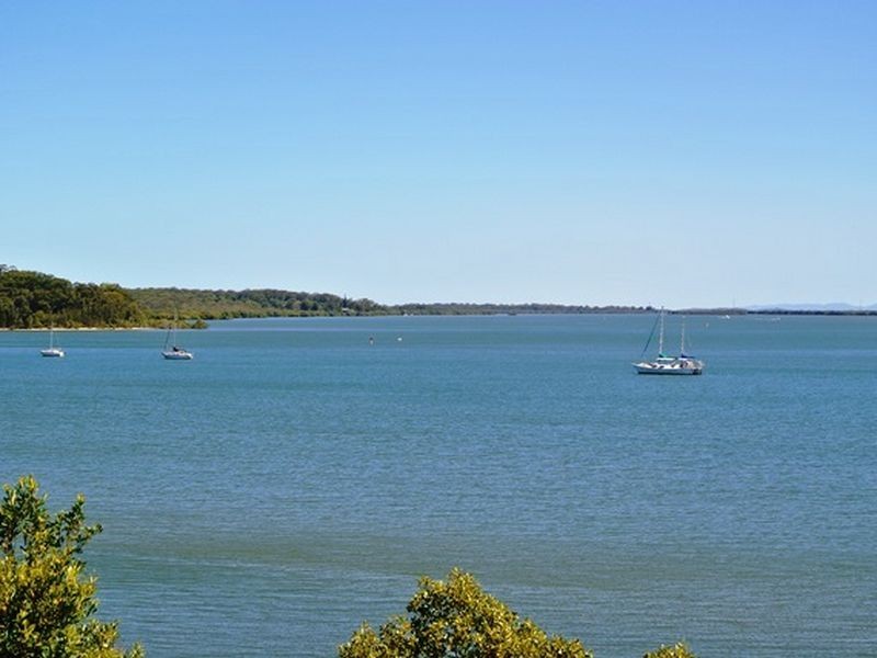 70 Western Road, Macleay Island QLD 4184