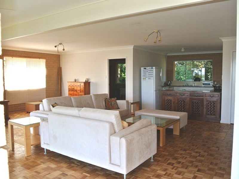 70 Western Road, Macleay Island QLD 4184