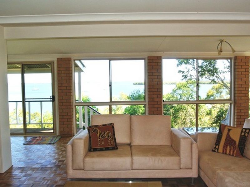 70 Western Road, Macleay Island QLD 4184