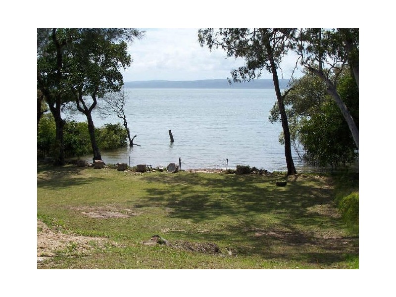 37 Jan Street, Macleay Island QLD 4184
