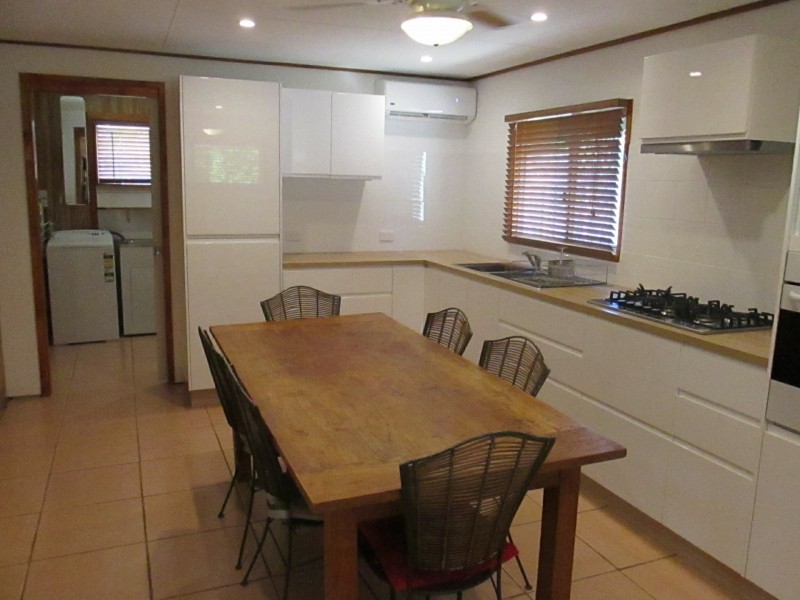 20 Francis Road, Macleay Island QLD 4184