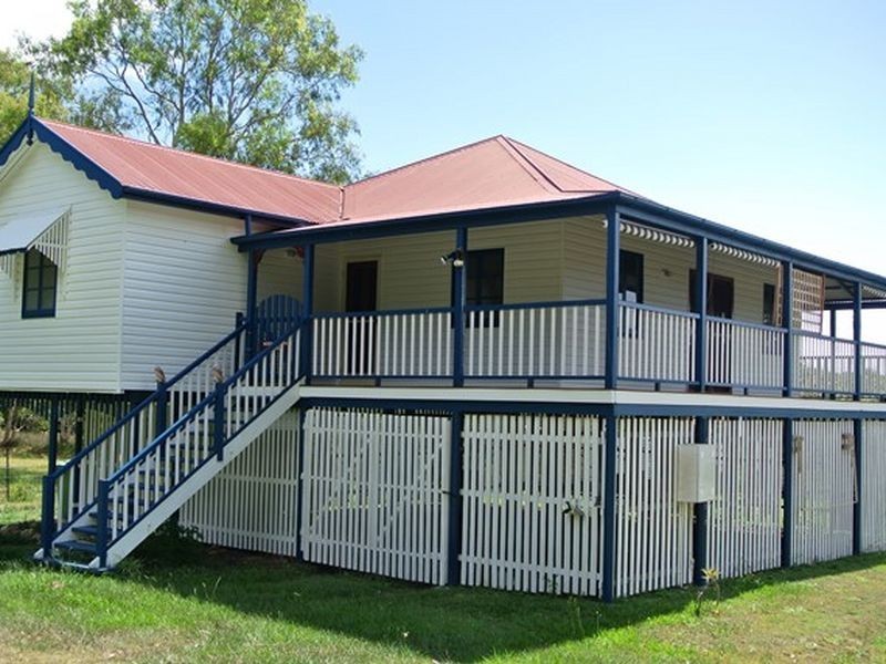 48 Charles Tce, Macleay Island QLD 4184