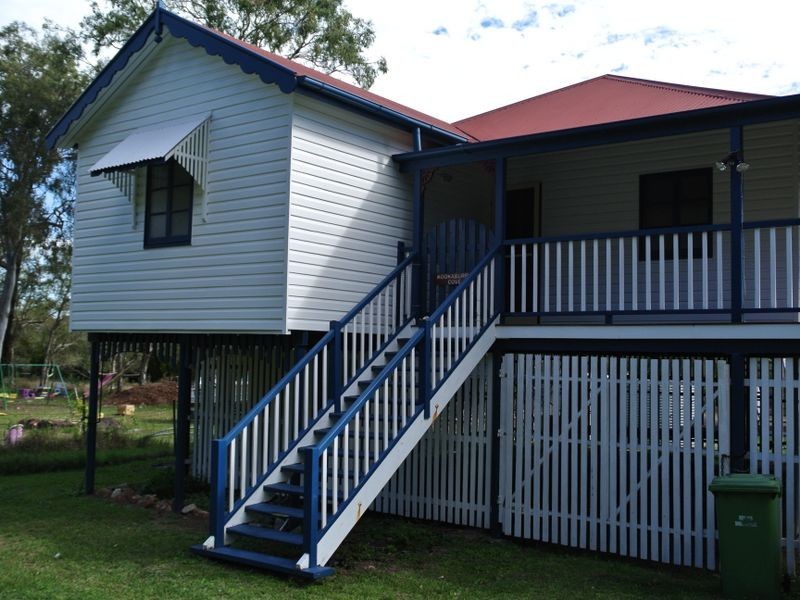 48 Charles Tce, Macleay Island QLD 4184