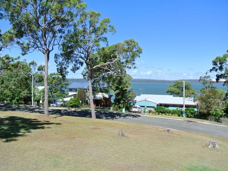 76 Beelong Street, Macleay Island QLD 4184