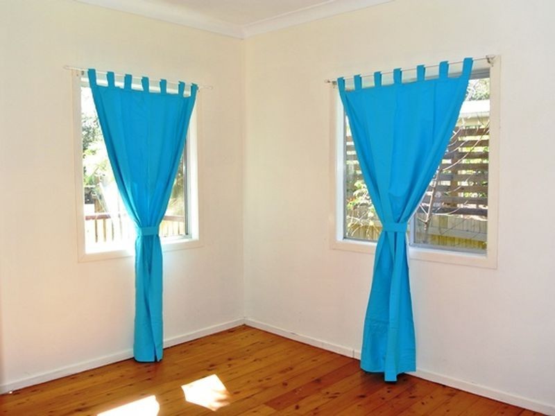 22 Tingara St, Macleay Island QLD 4184