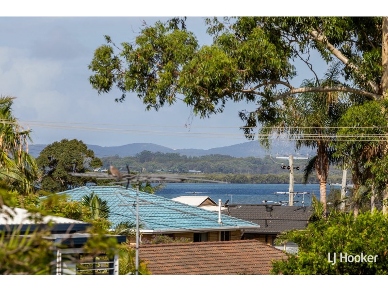 35 Wilkie Street, Redland Bay QLD 4165