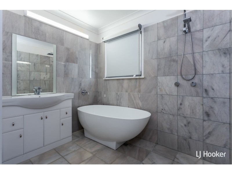 35 Wilkie Street, Redland Bay QLD 4165