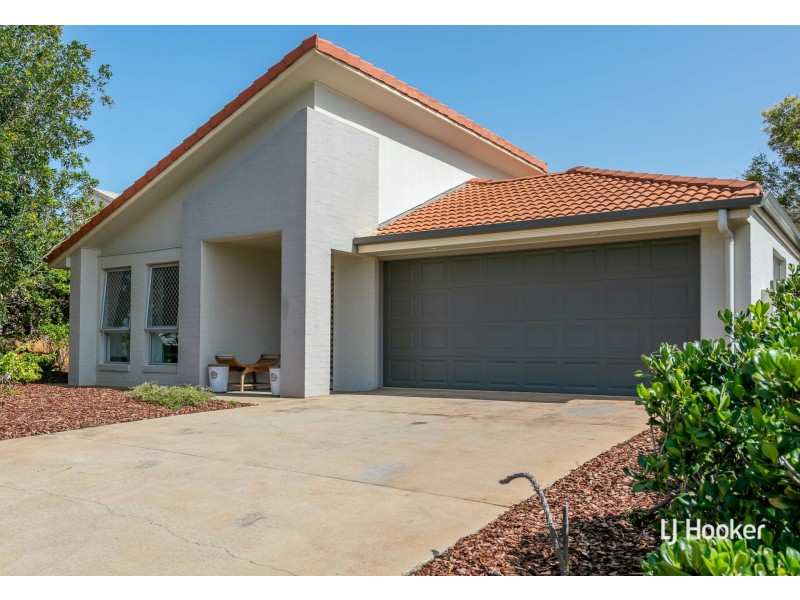 27 Shaw Place, Redland Bay QLD 4165