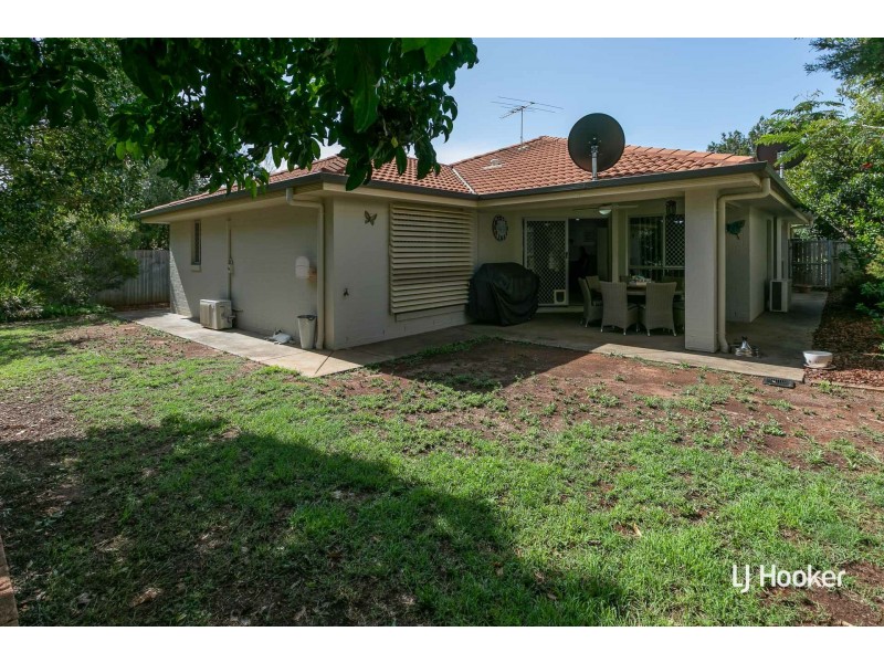 27 Shaw Place, Redland Bay QLD 4165