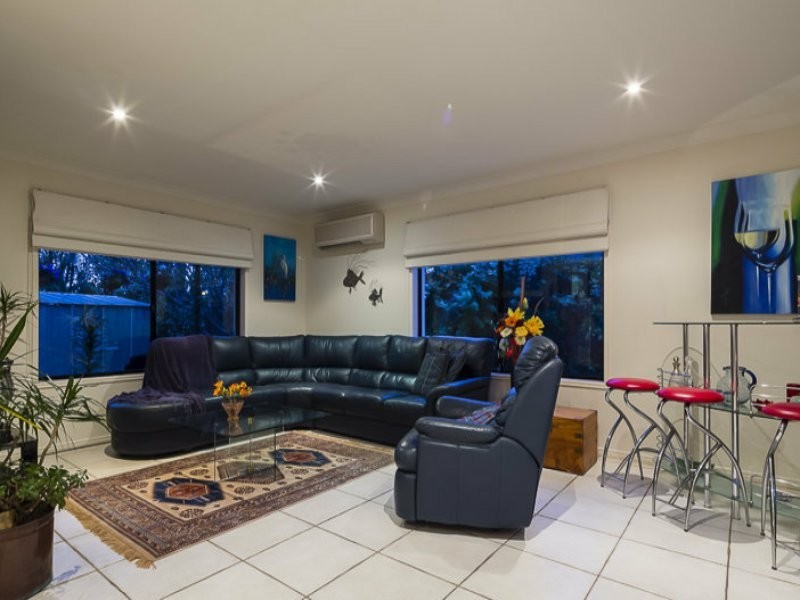 24 The Rampart, Redland Bay QLD 4165