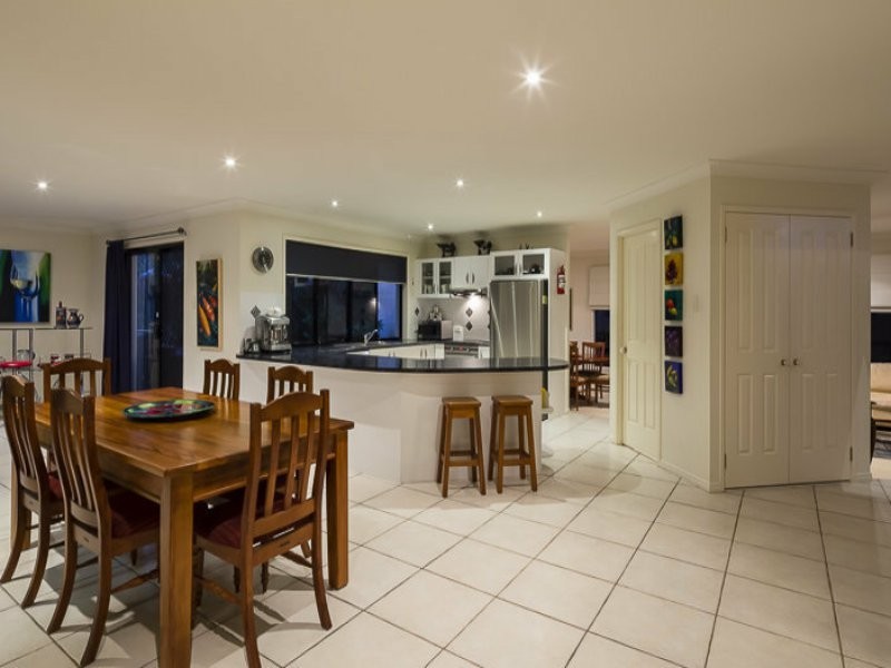 24 The Rampart, Redland Bay QLD 4165