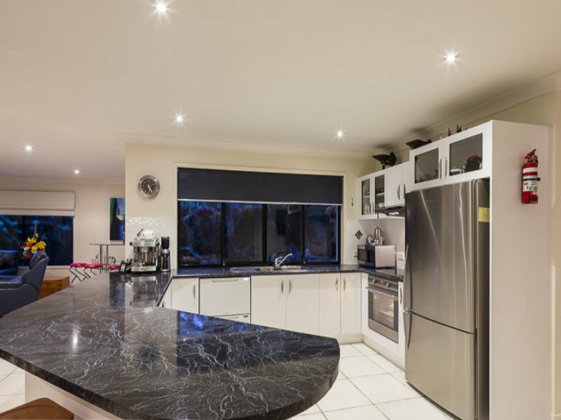 24 The Rampart, Redland Bay QLD 4165