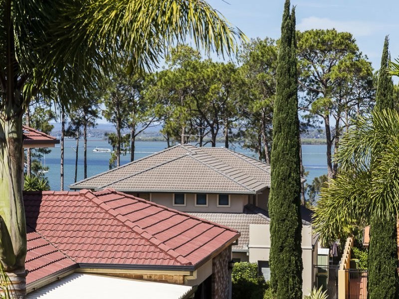 24 The Rampart, Redland Bay QLD 4165