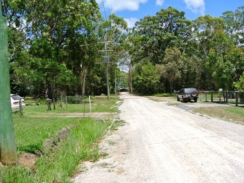 14 Noogie Street, Macleay Island QLD 4184