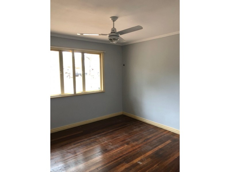 6 Glenfield Avenue, Russell Island QLD 4184