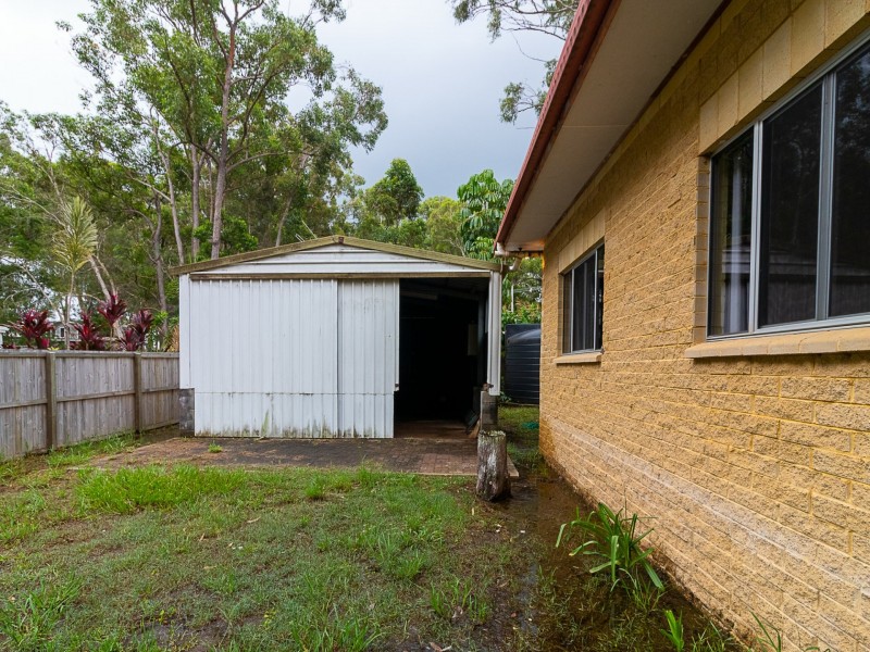 23 Panaroo Street, Macleay Island QLD 4184