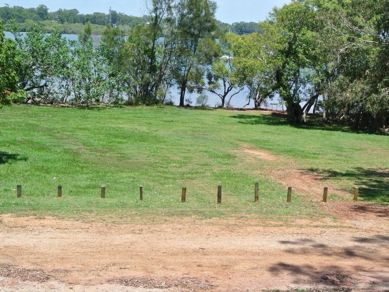 43 Tina Ave, Lamb Island QLD 4184