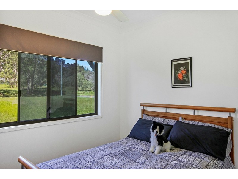 74 PERULPA DR, Lamb Island QLD 4184