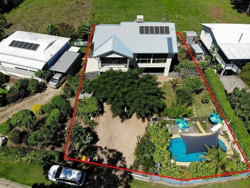 74 PERULPA DR, Lamb Island QLD 4184