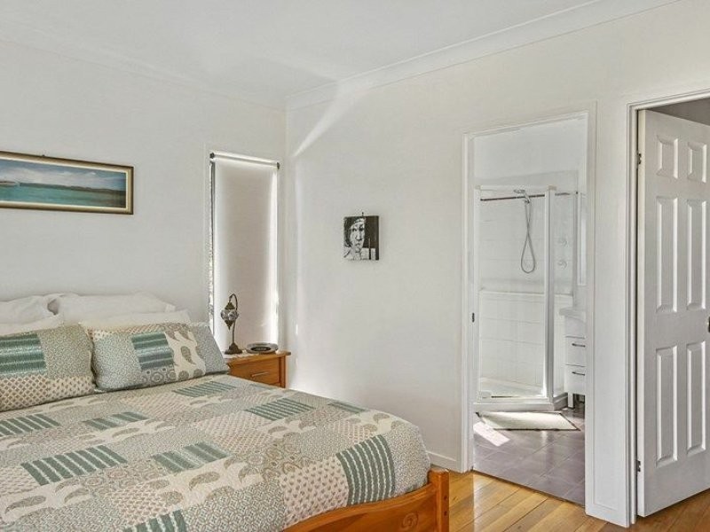 74 PERULPA DR, Lamb Island QLD 4184