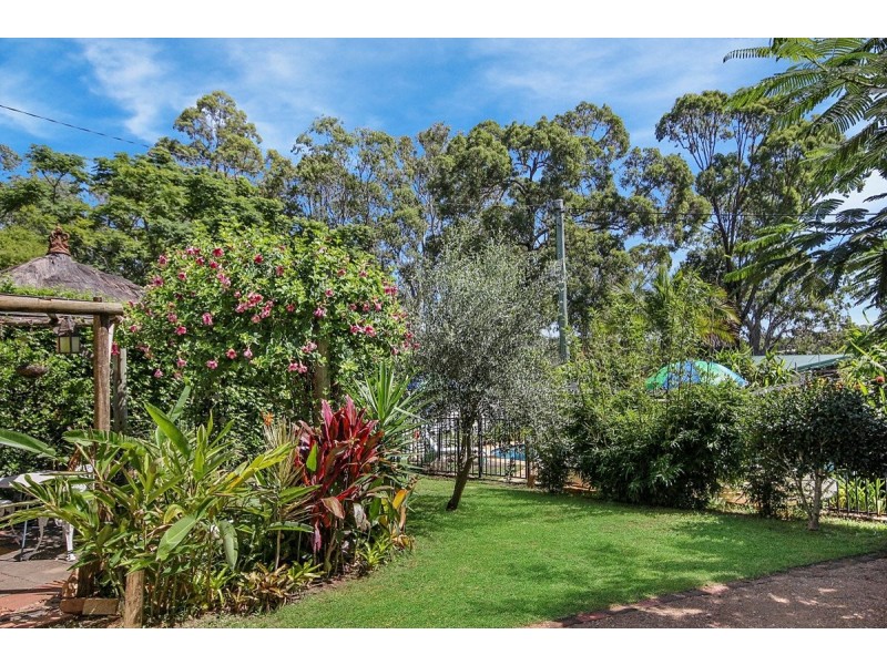 74 PERULPA DR, Lamb Island QLD 4184