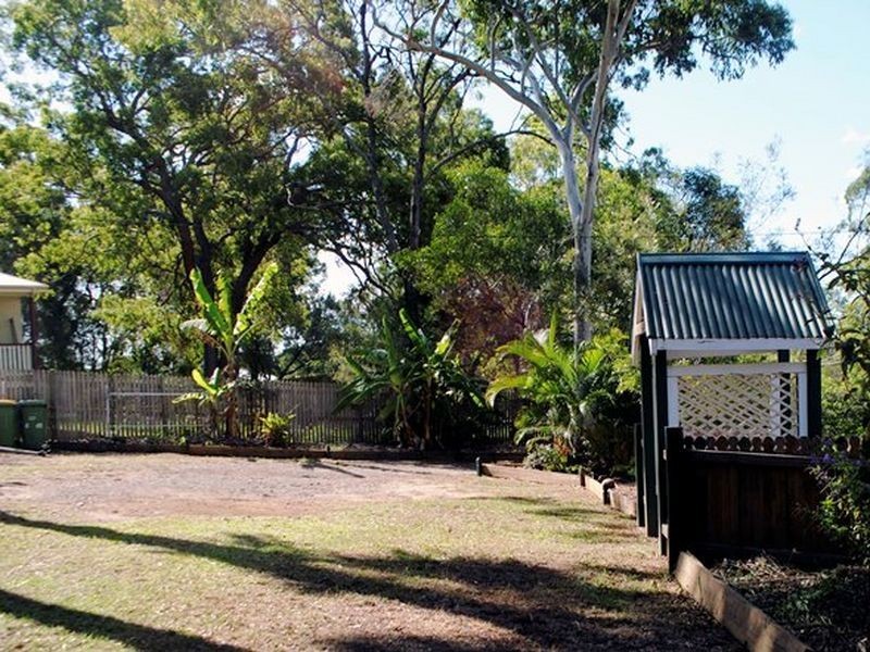 41 Cooee Cres, Macleay Island QLD 4184