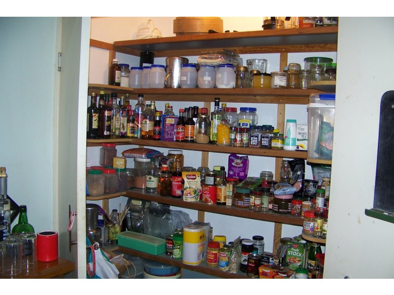 6-8 PINE AV, Lamb Island QLD 4184