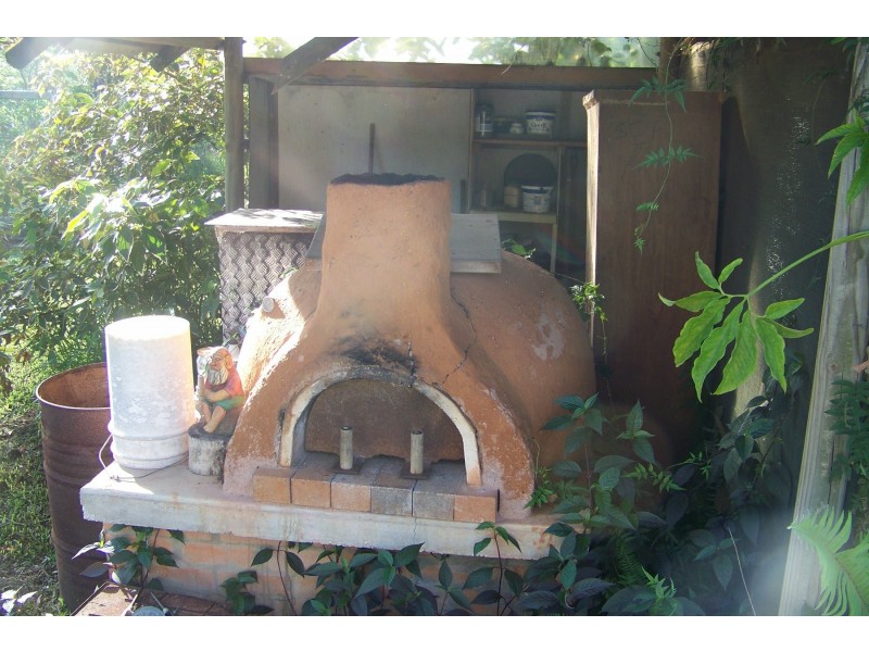 6-8 PINE AV, Lamb Island QLD 4184